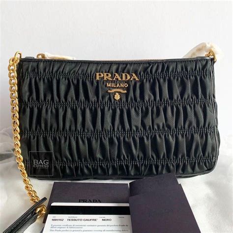 Prada 1BH152 Nero : r/Prada .